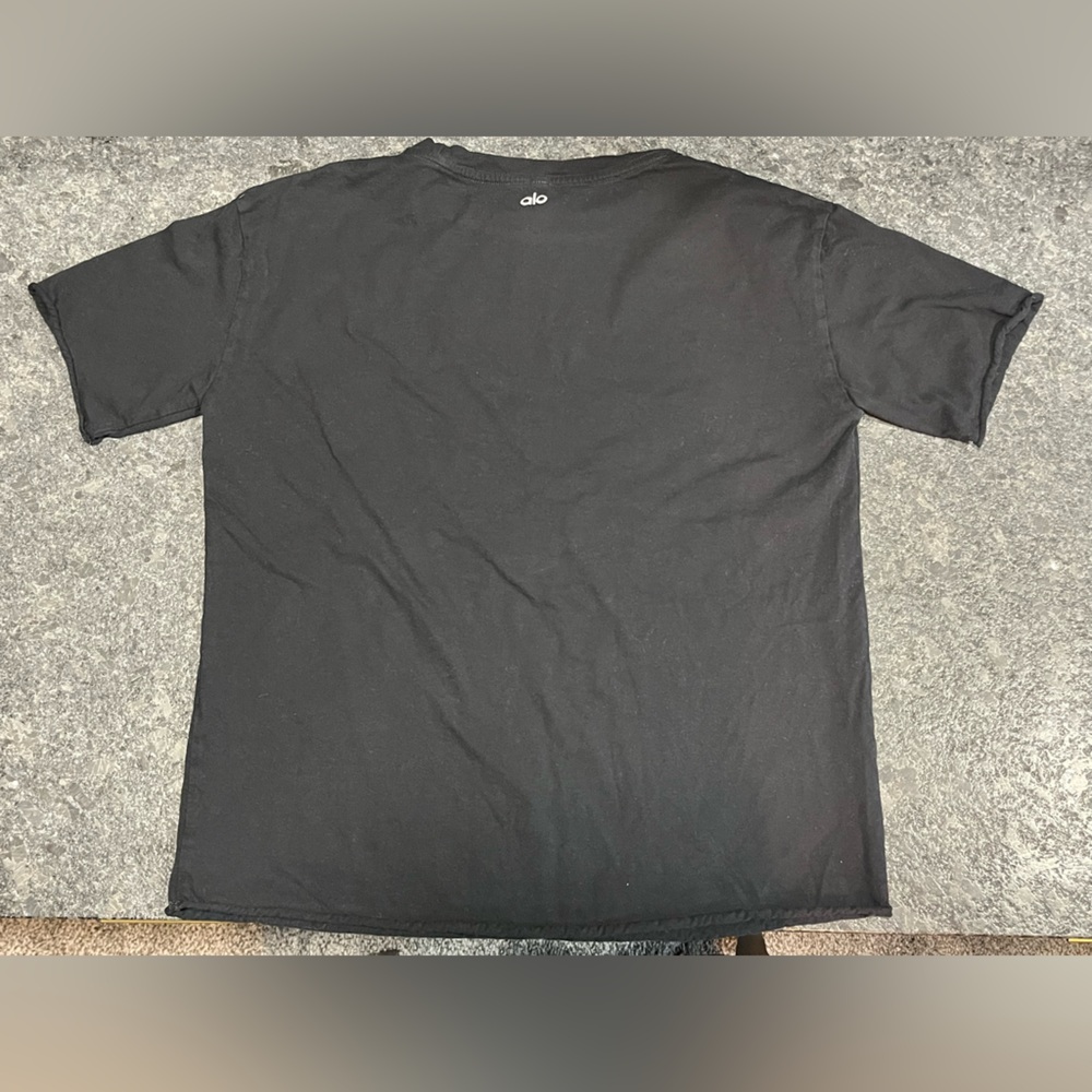 ALO Yoga T Shirt Small